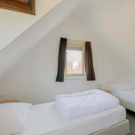 Guja - Aan Zee Holiday home