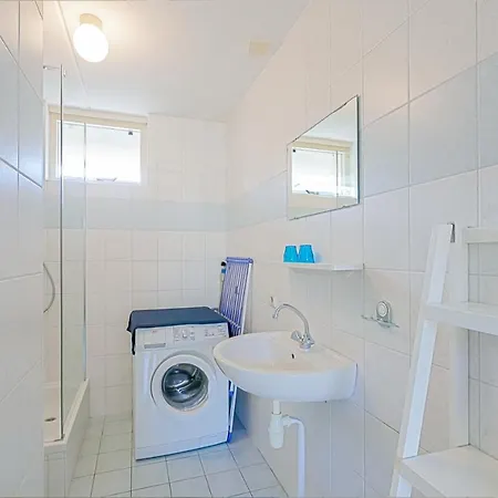 Guja - Aan Zee Callantsoog