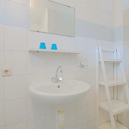 Guja - Aan Zee بيت للعطل كالانتسوج