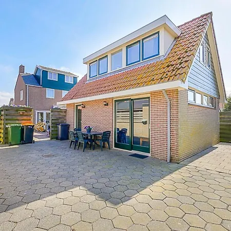 Guja - Aan Zee Callantsoog